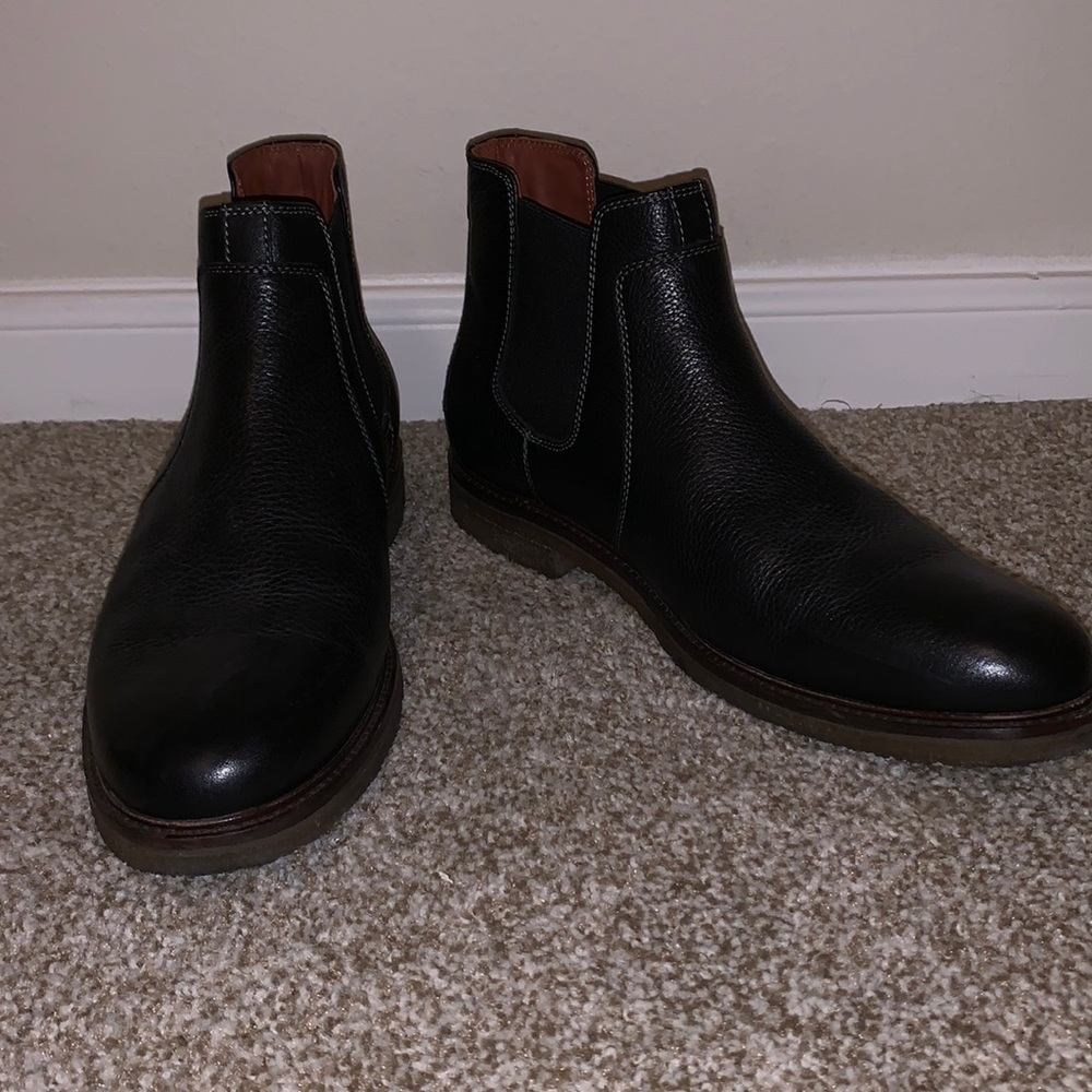 Johnston & Murphy Black Chelsea Boots